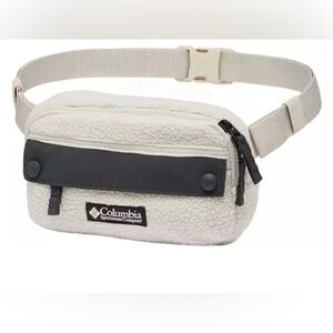 Columbia Helvetia Hip Pack Sherpa Fleece Fanny Waist Bag One Size O/S New NWT